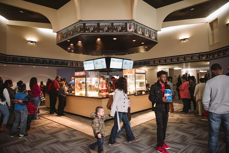 Spotlight Cinemas Capital 8 - Photo 2